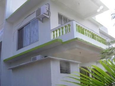 The Crib Hotel Morjim Ngoại thất bức ảnh